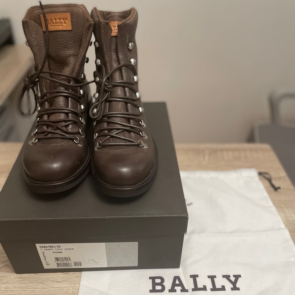 Bally boots